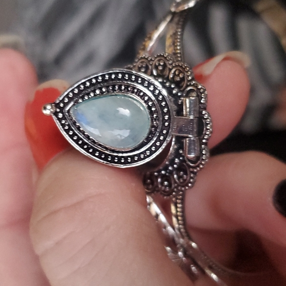 New Rainbow Moonstone 925 Silver Butterflies Poison Cuff Bracelet. - Picture 8 of 12